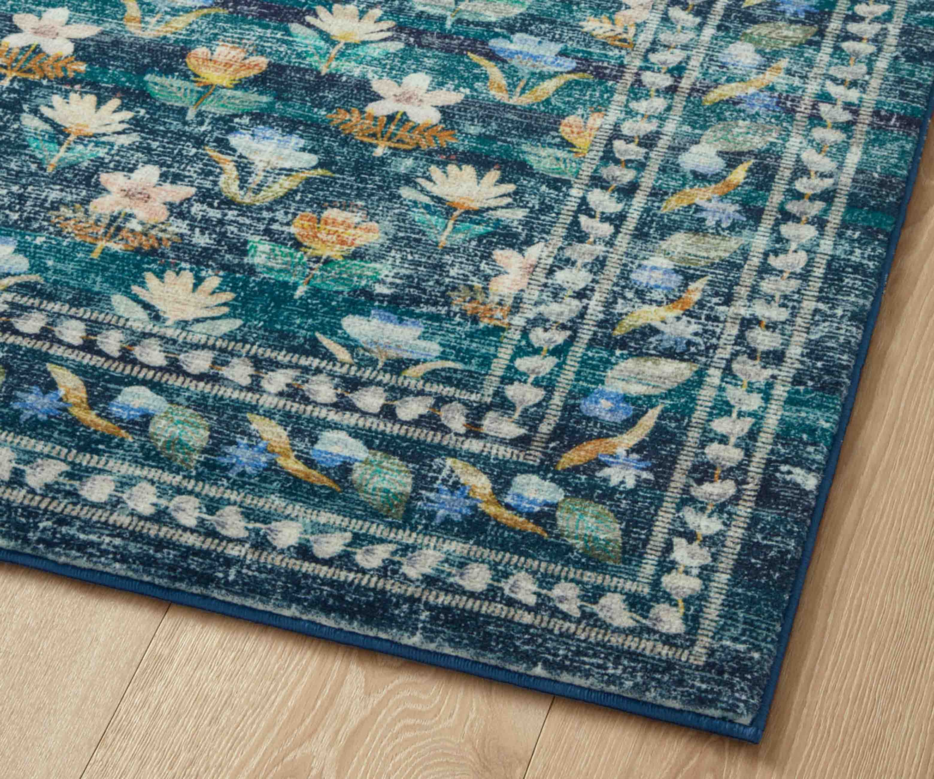 Courtyard Hadley Printed Rug - Emerald - Image 7