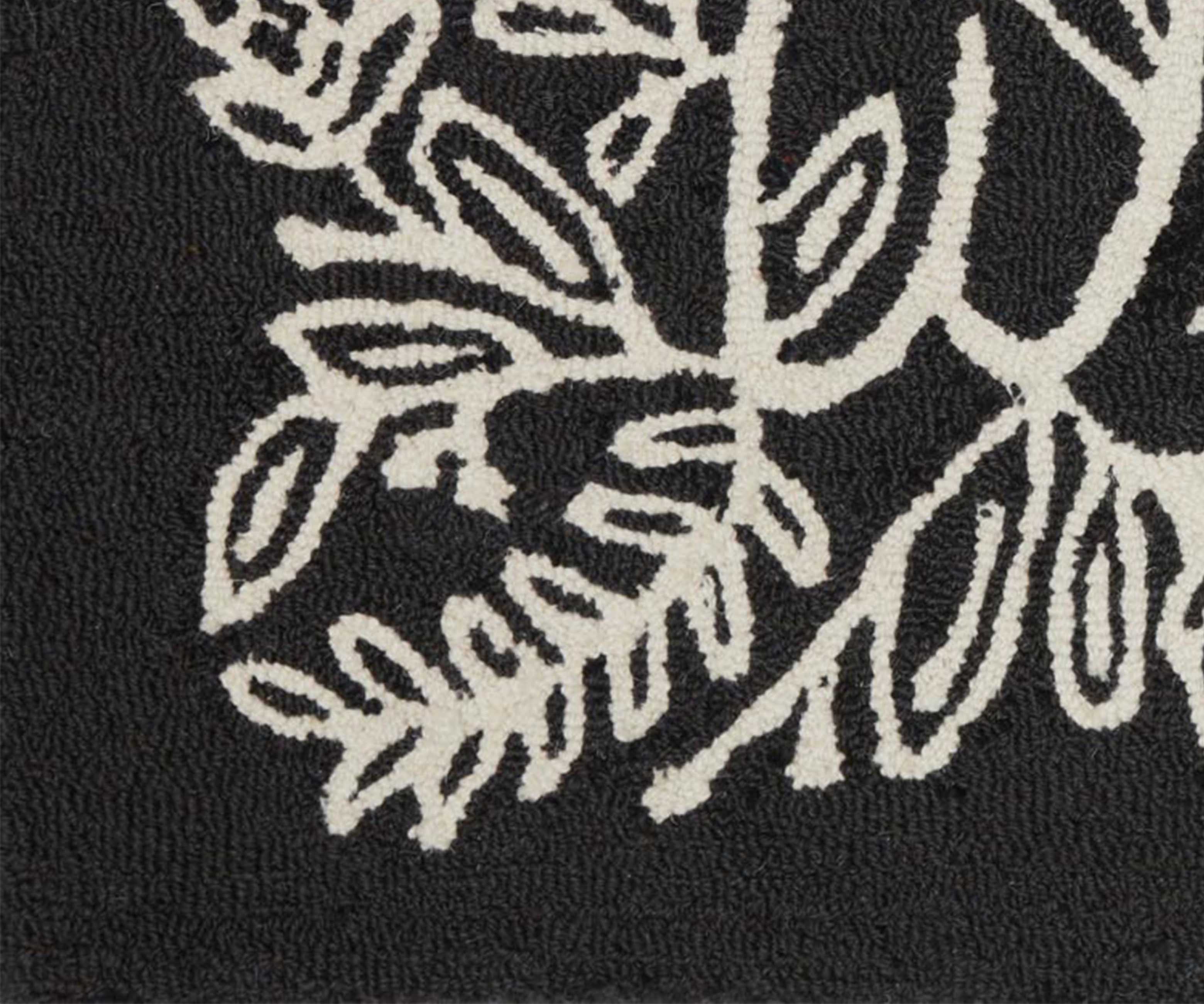 Minnie Welcome Wool-Hooked Rug - Black - Image 2