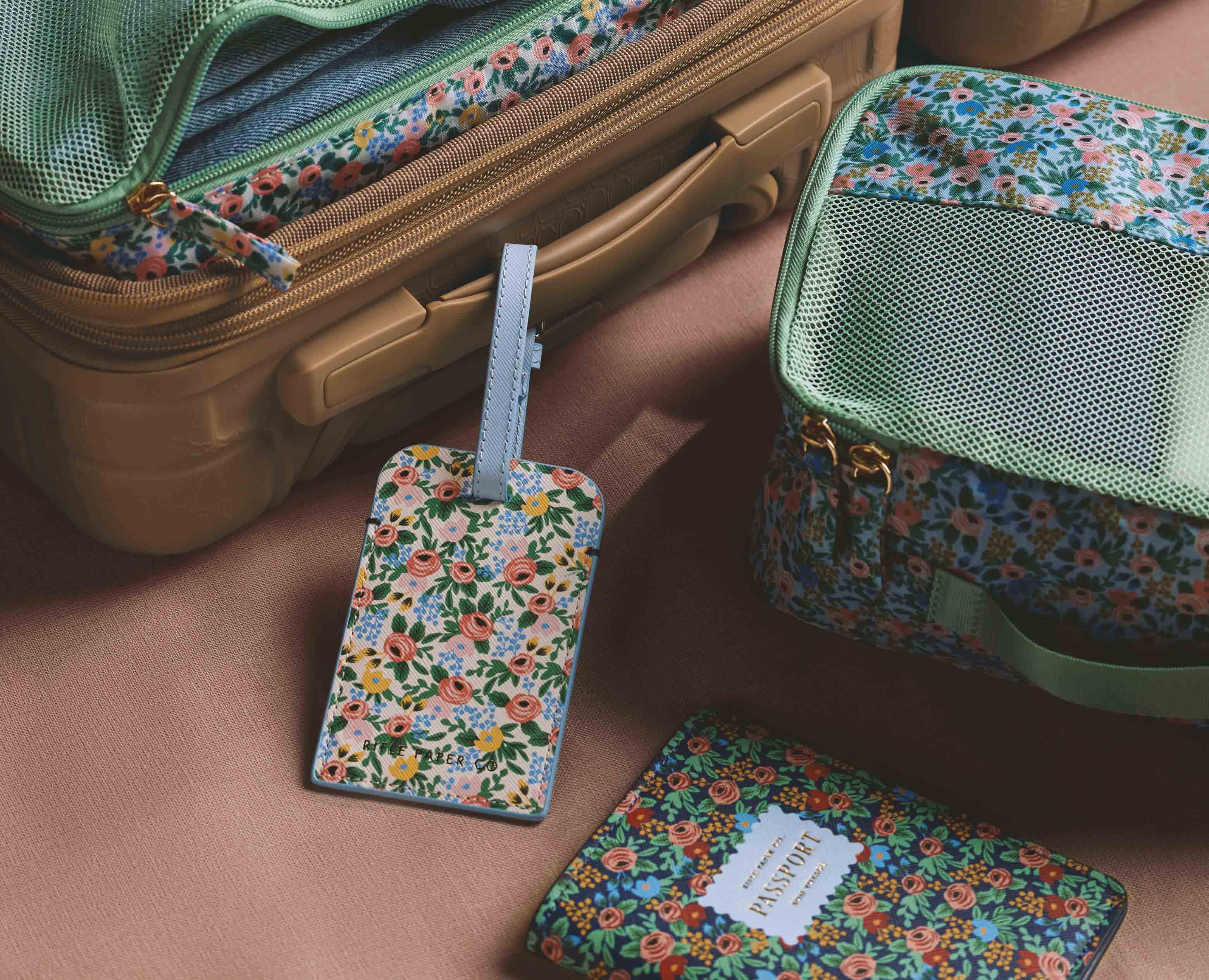 Passport Holder - Rosa - Image 2
