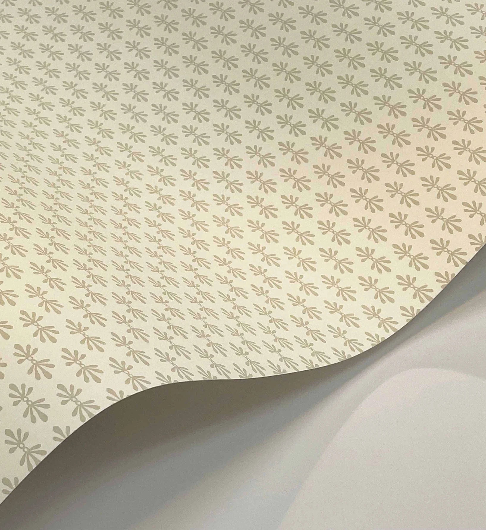 Petal Wallpaper - White & Linen - Image 3